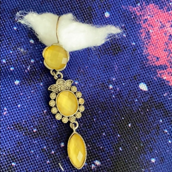 Yellow earrings - Picture 3 of 4